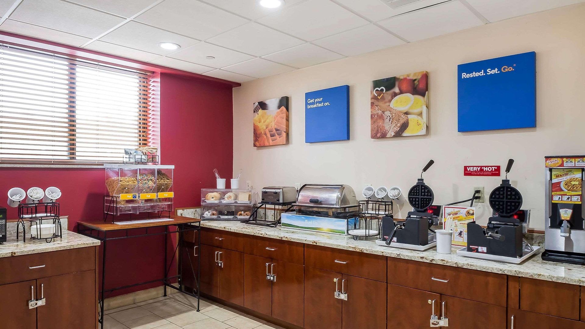 Inn Comfort Staten Island 4*