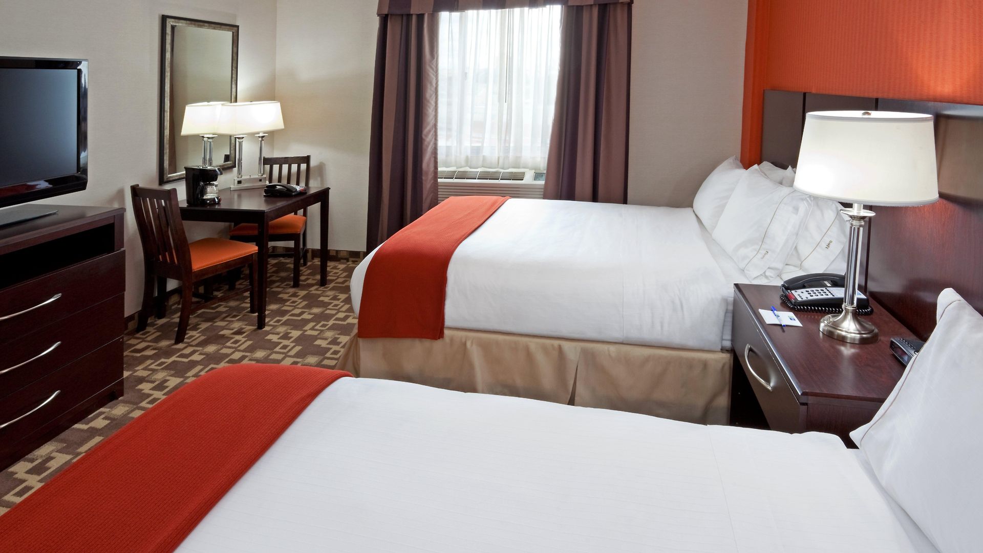 Hotel Express Maspeth By Ihg