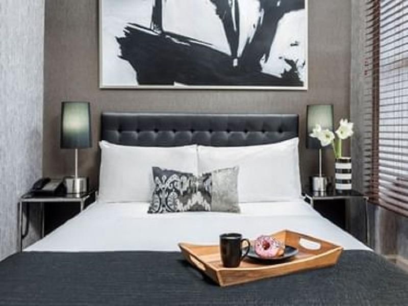 Park West 3*