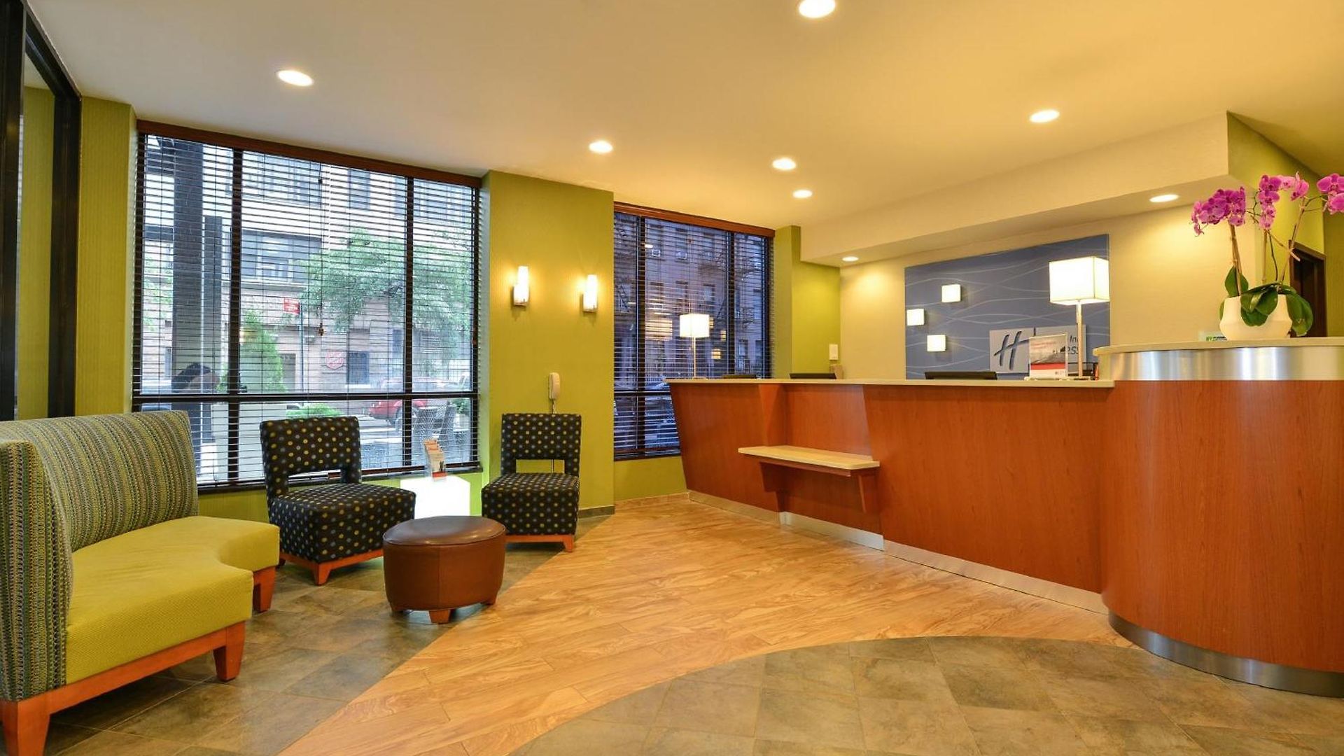 Express Manhattan Midtown West By Ihg New York