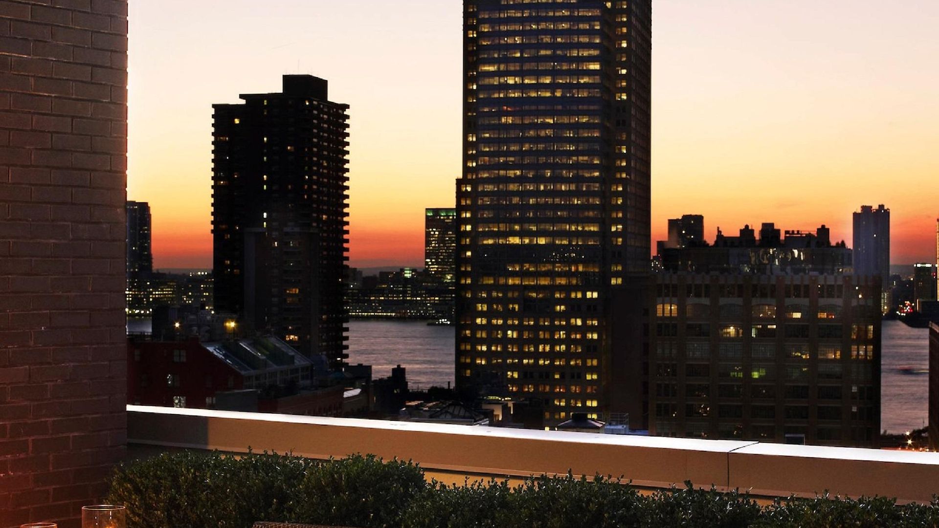 Sheraton Tribeca 4*