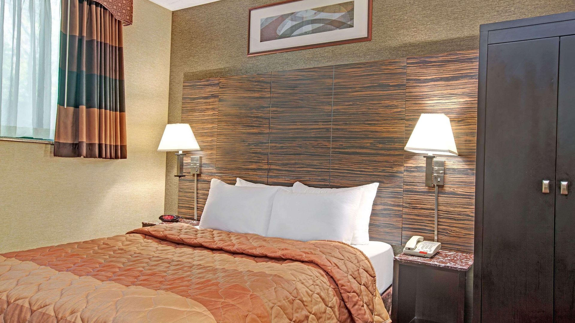 Hotel Days Brooklyn New York