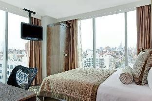 Hotel Wyndham Garden Chinatown 4*