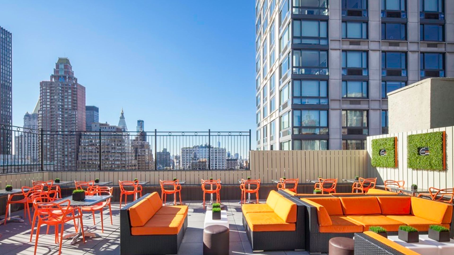 Nyma, The Manhattan