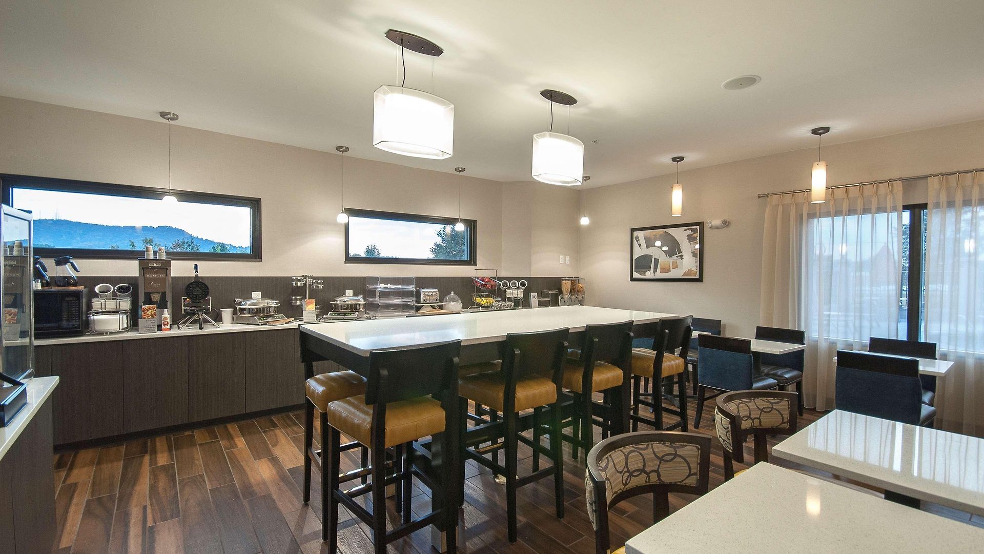 Hotel Western Queens Gold Coast New York