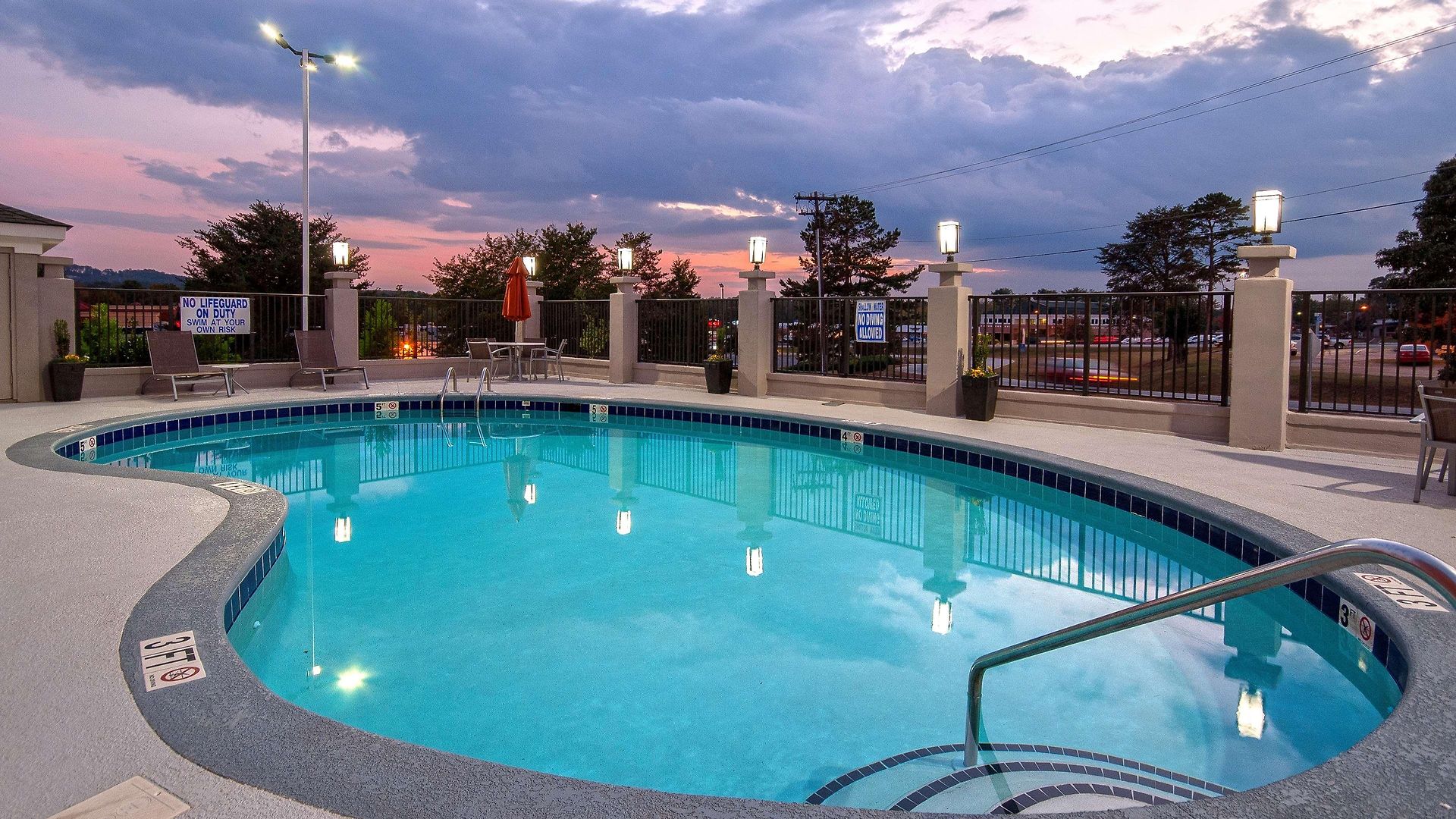 Hotel Western Queens Gold Coast 3*