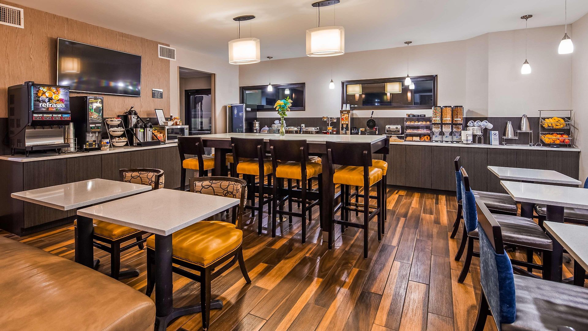 Western Queens Gold Coast Hotel