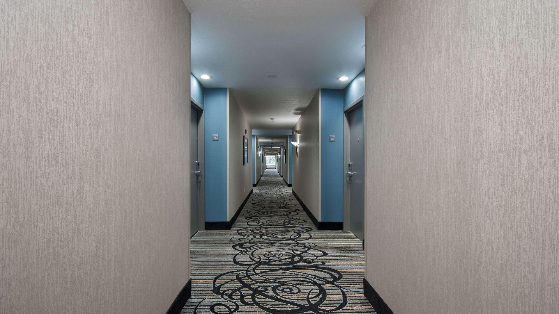 Western Queens Gold Coast Hotel New York