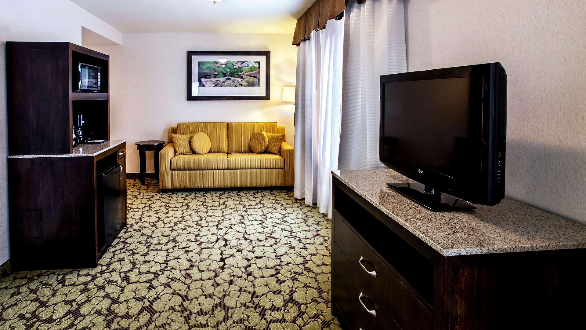 Hilton Garden New York/staten Island Hotel 3*
