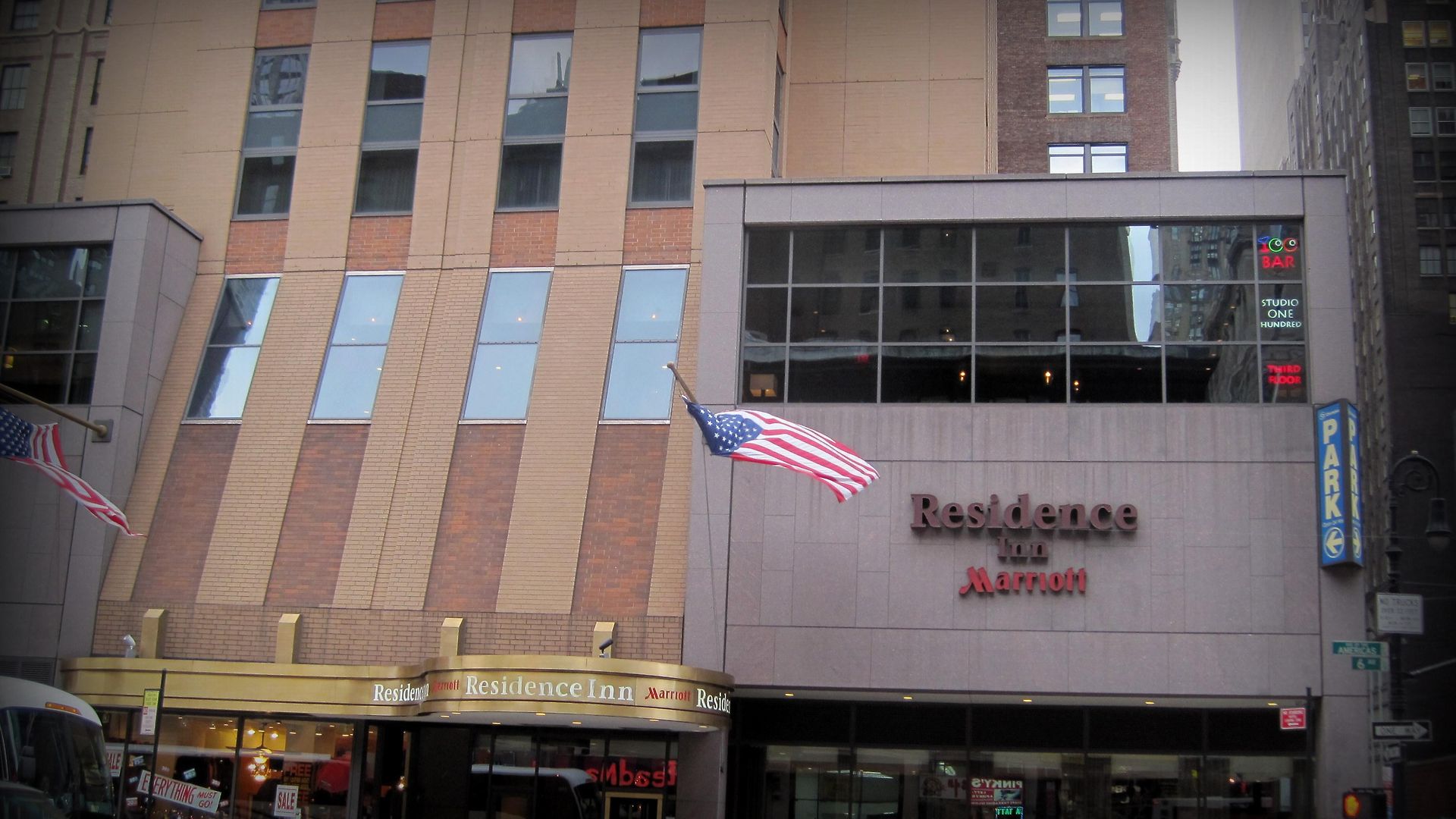 By Marriott Manhattan/times Square