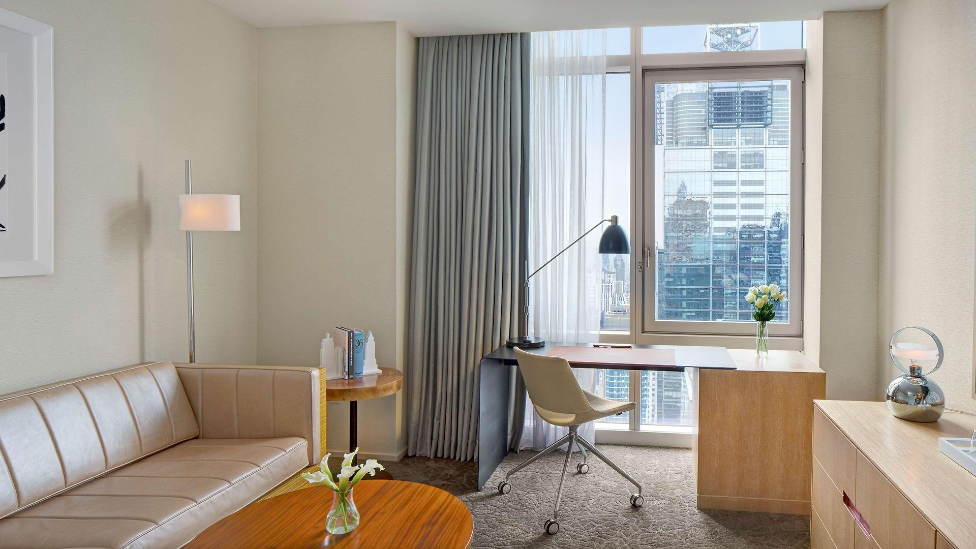 Express - Times Square South By Ihg Hotel New York