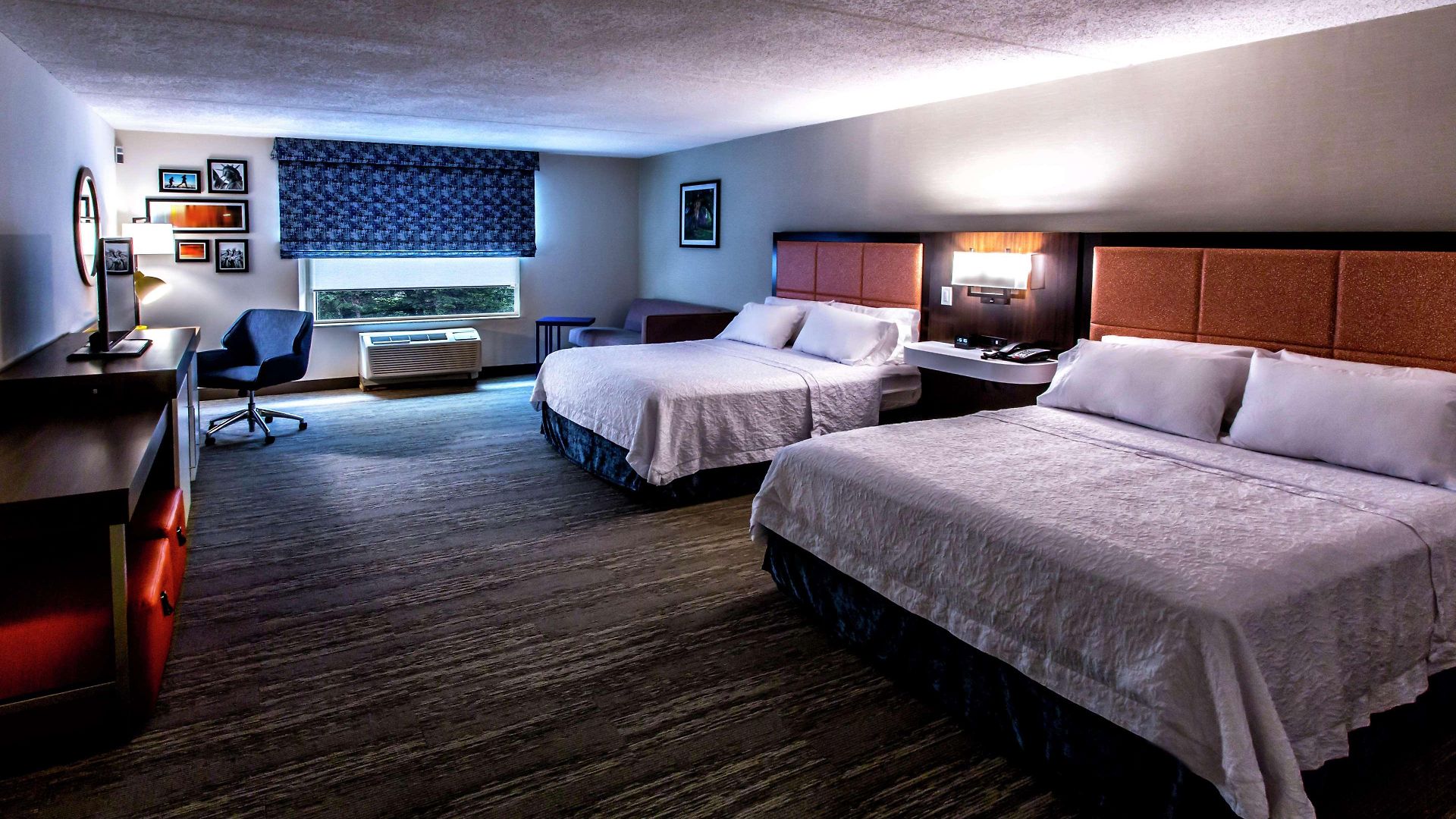Hampton & Staten Island Hotel