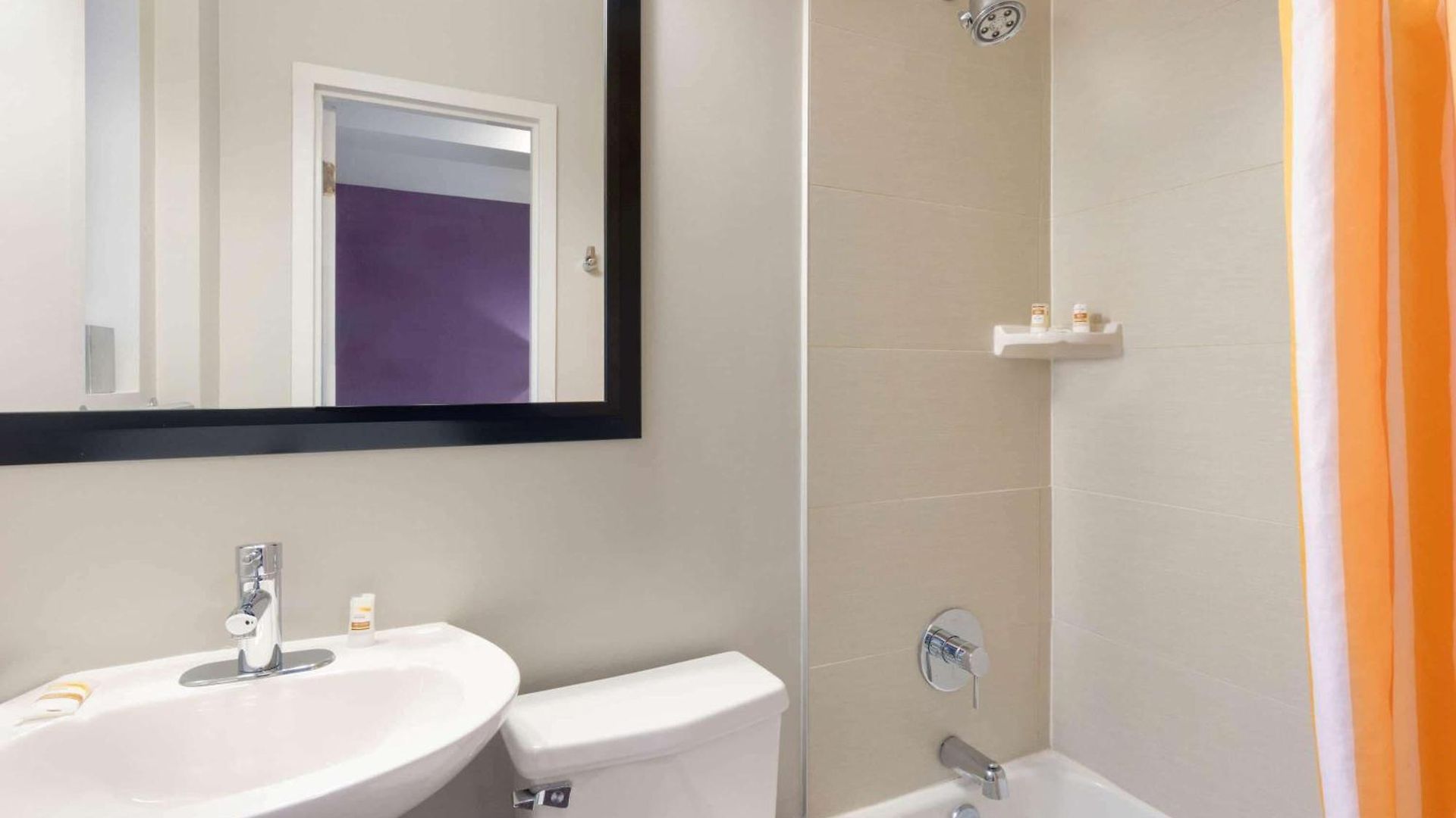 La Quinta By Wyndham Park New York