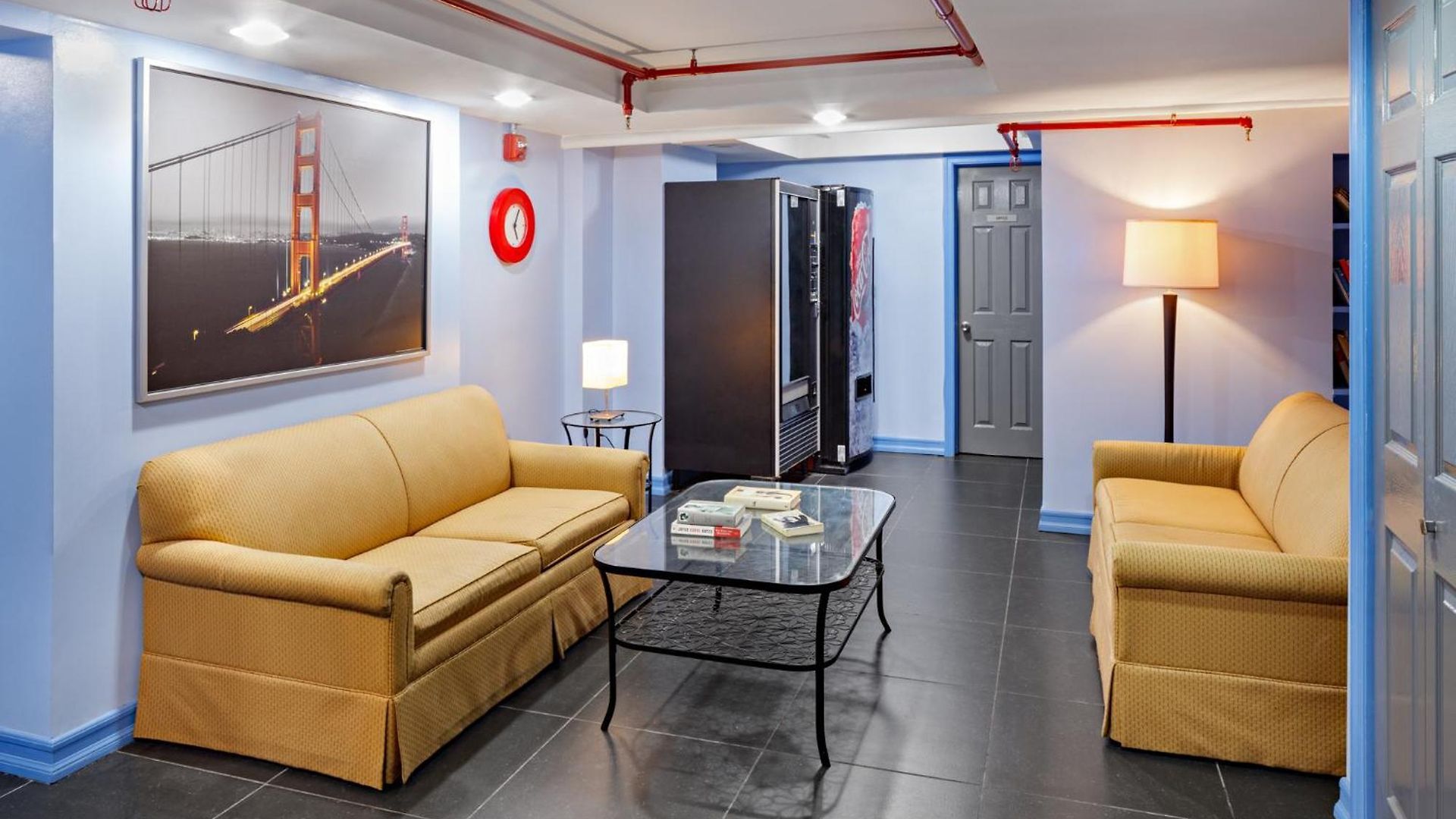 Park West Hostel *