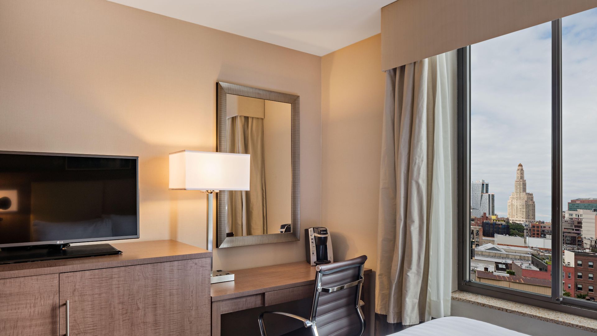 Express Brooklyn By Ihg New York