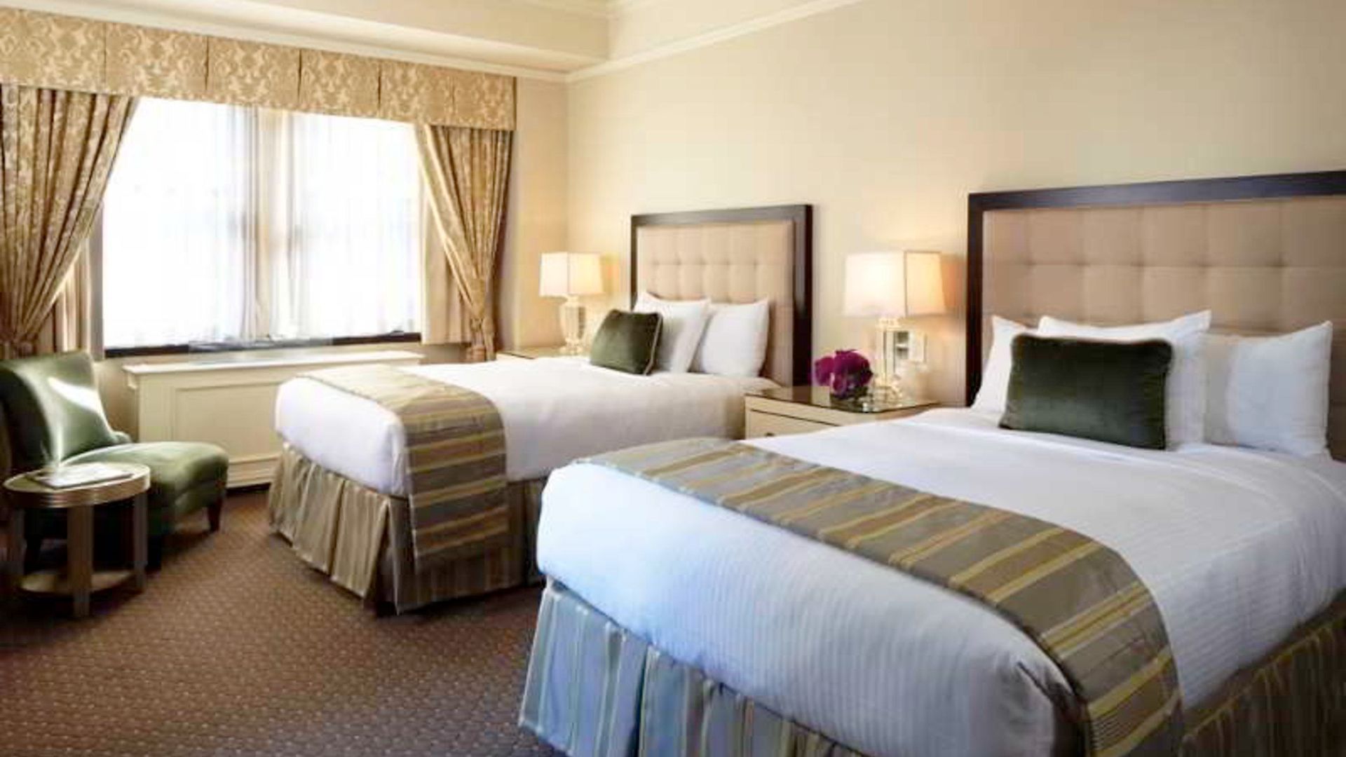 Warwick 4* New York