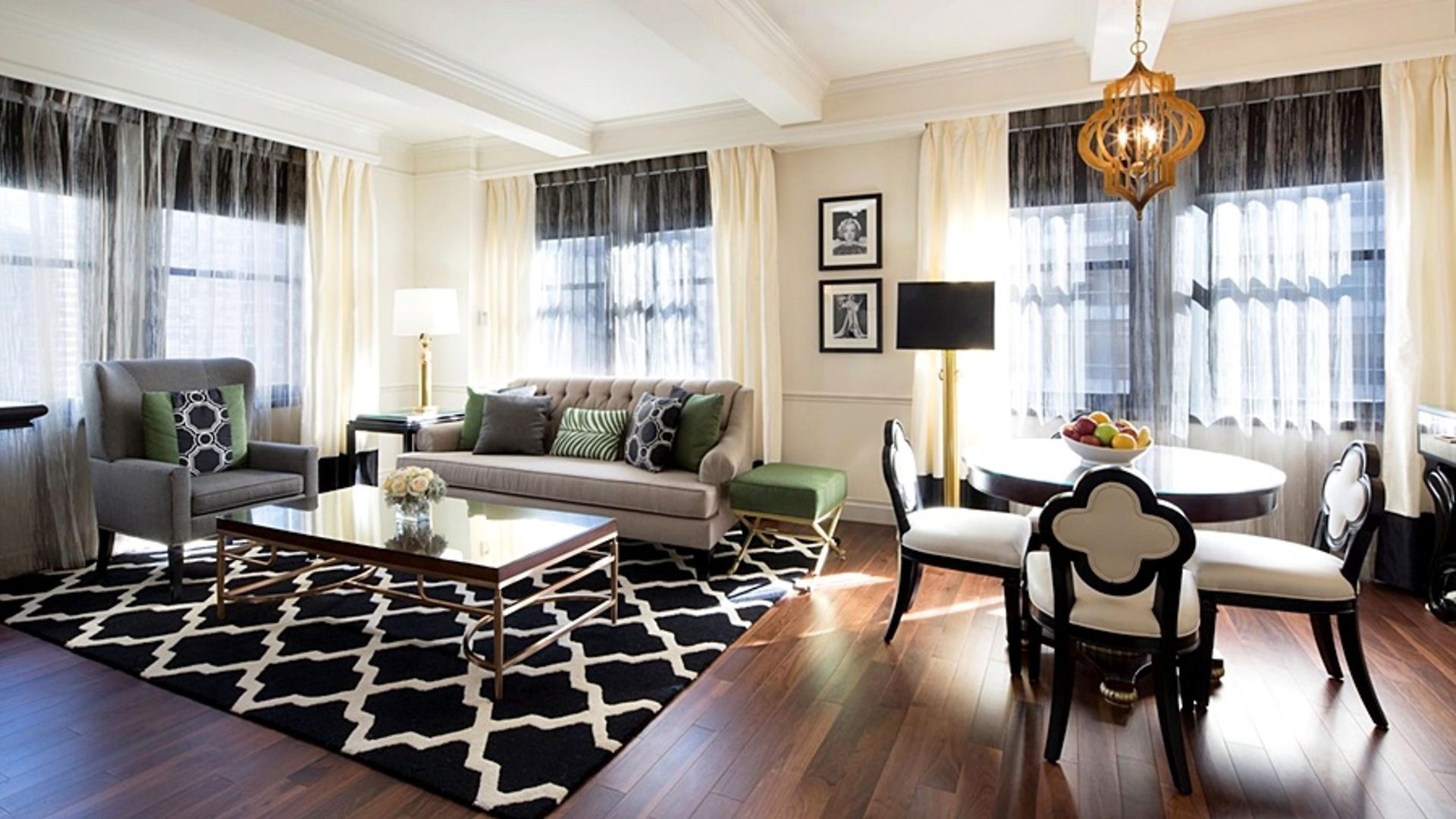 Warwick 4* New York