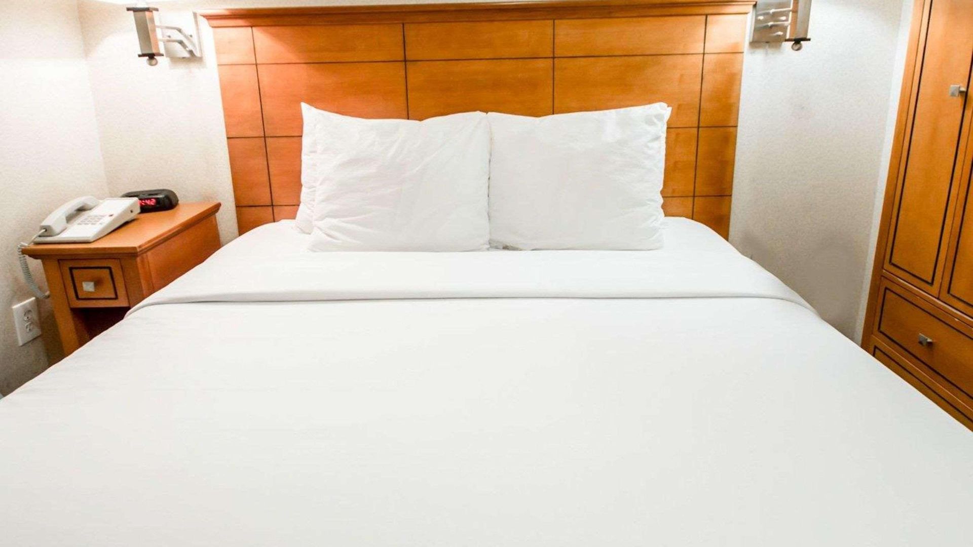 Hotel Econo Times Square 2*