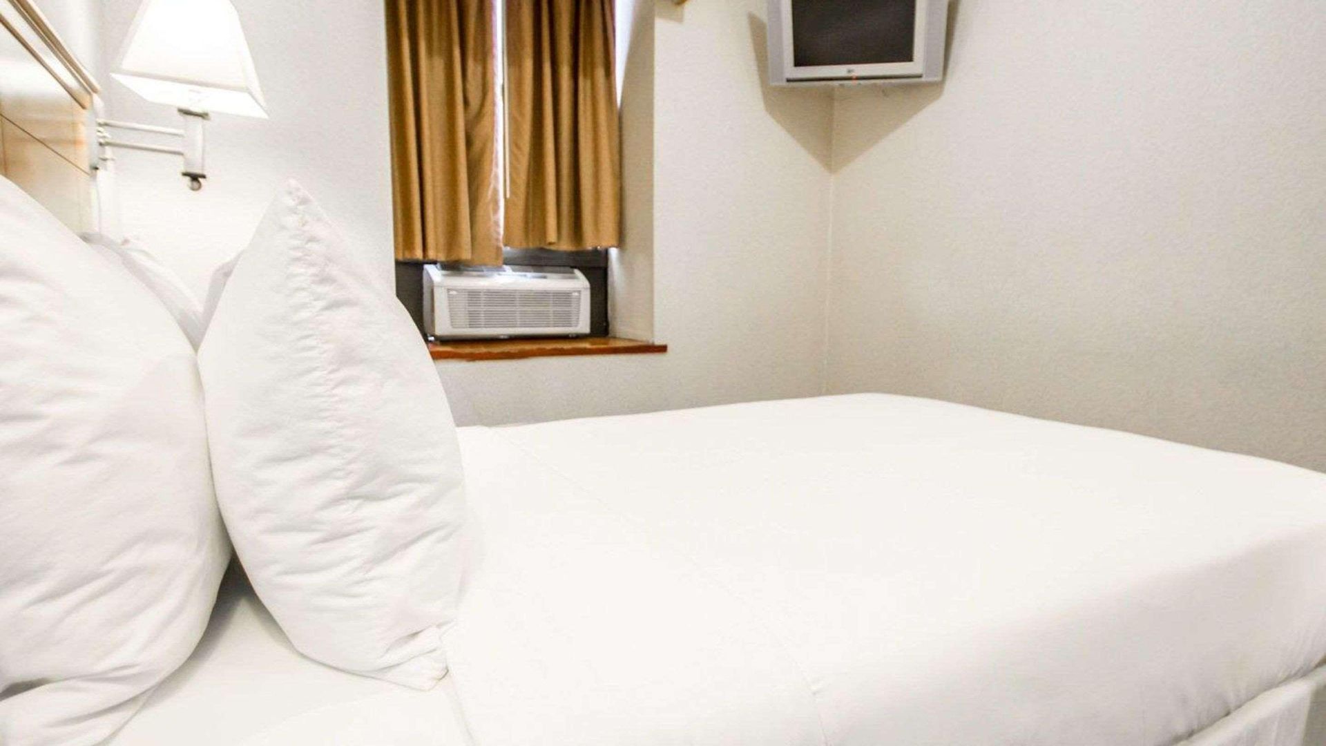 Hotel Econo Times Square 2*