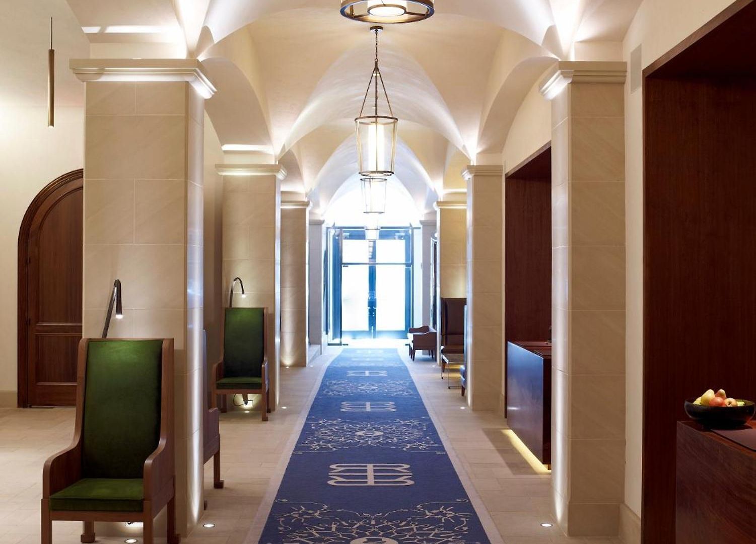 Refinery - Hotel 5*