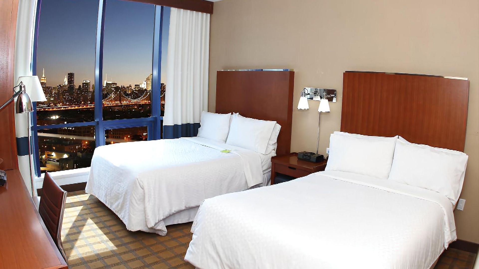 Vista Lic Hotel, Premier Collection By Western Hotel New York