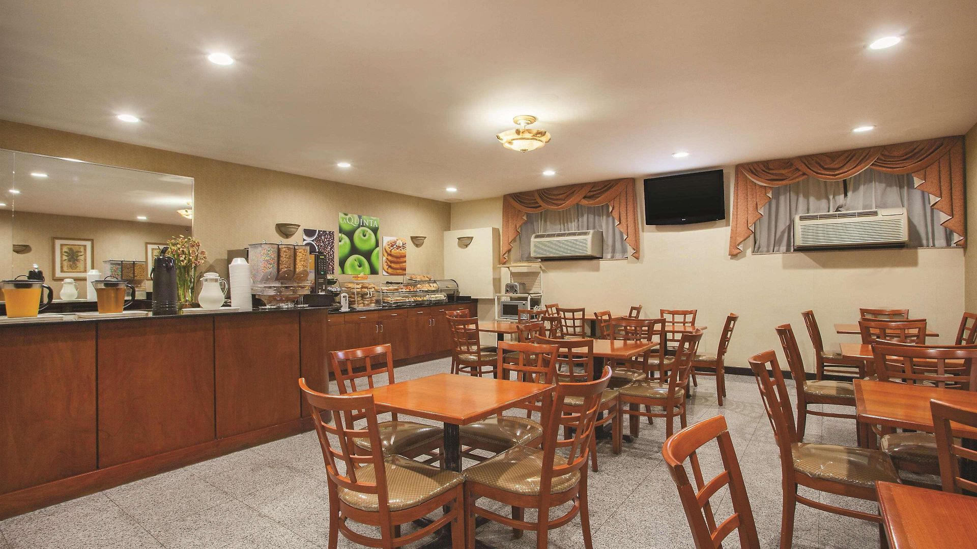 La Quinta By Wyndham Queens 3*