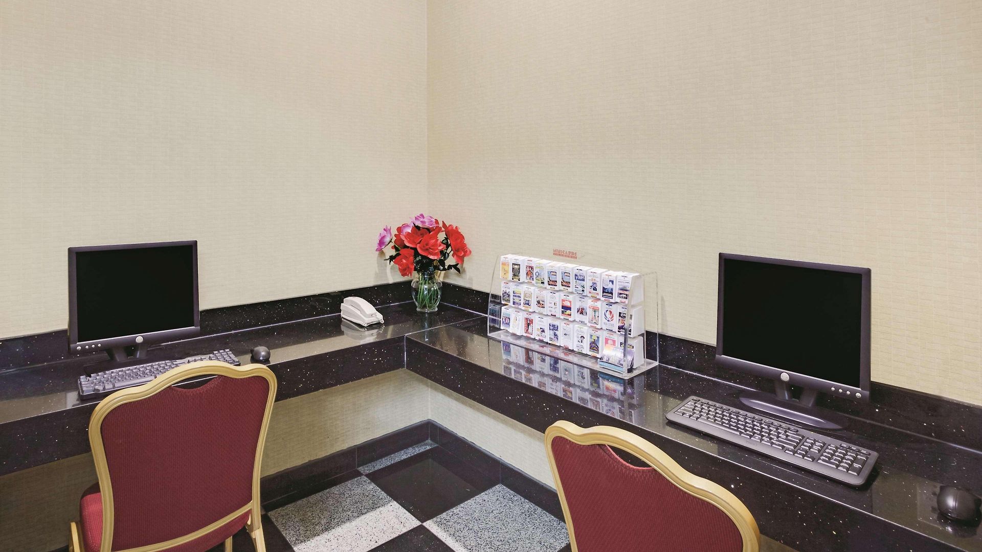 La Quinta By Wyndham Queens 3*