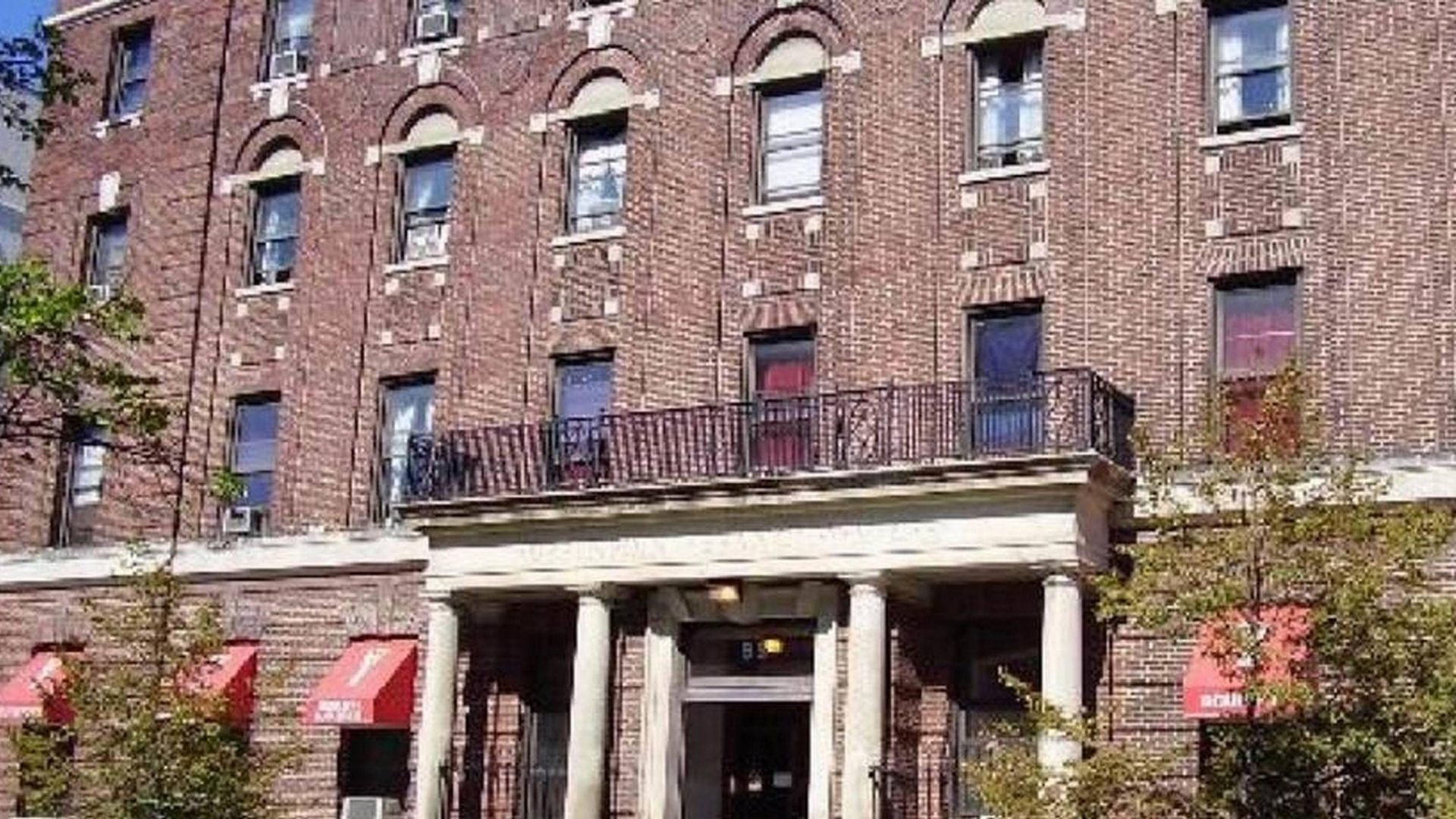 Greenpoint Ymca Brooklyn * New York