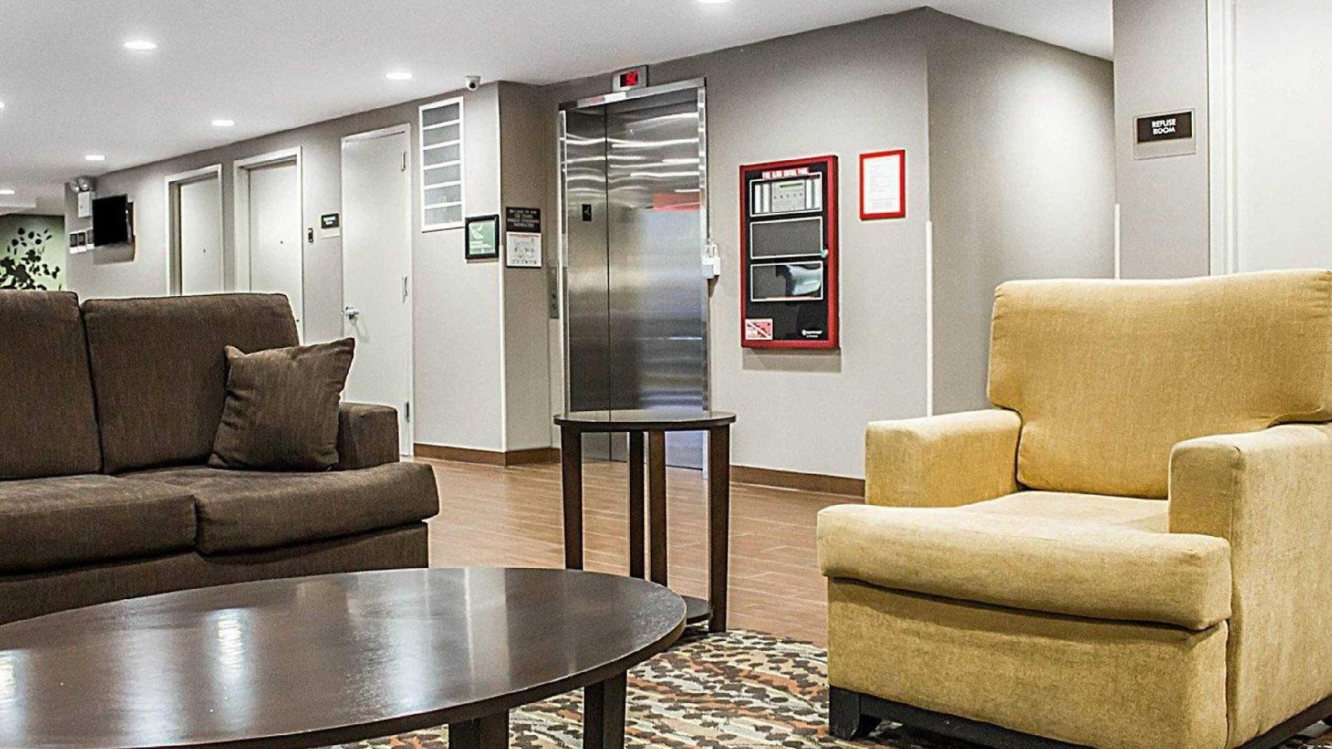Days By Wyndham Brooklyn Borough Park New York