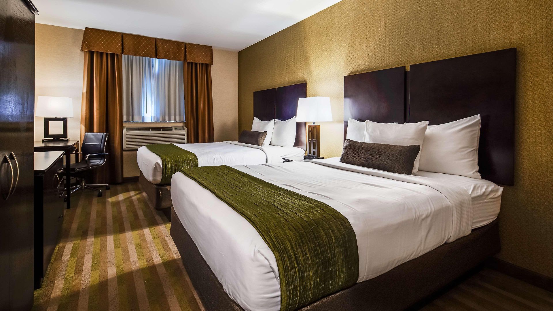 Hotel Western Plaza New York