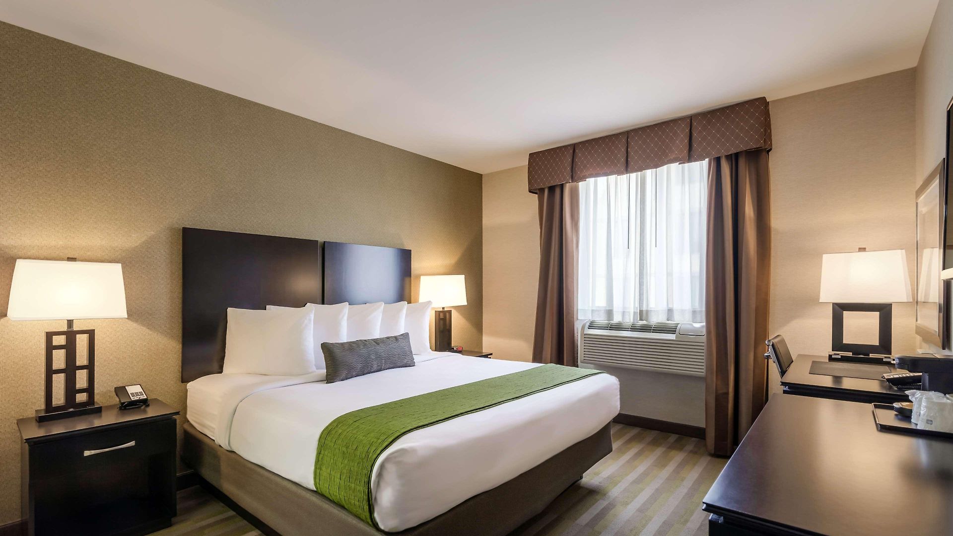 Western Plaza Hotel