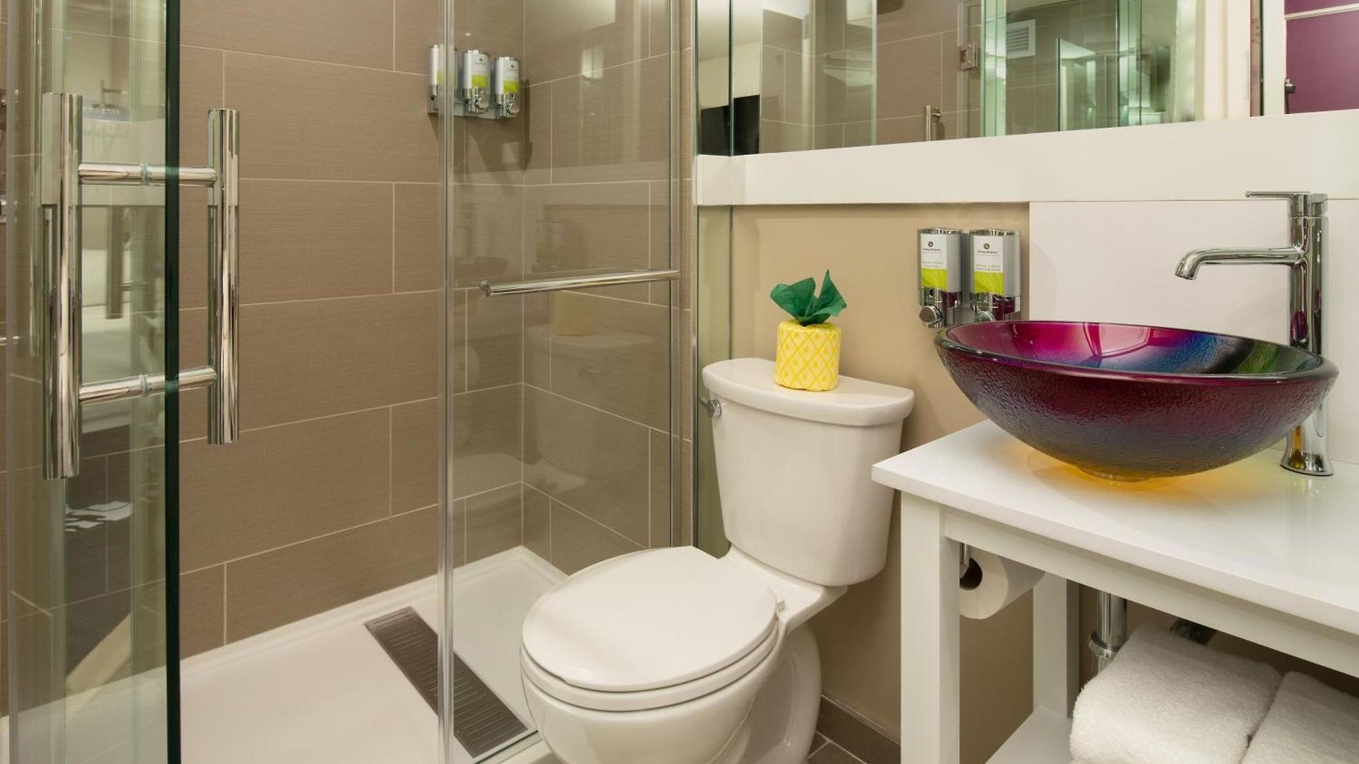 Staypineapple, An Artful Hotel, Midtown 4*