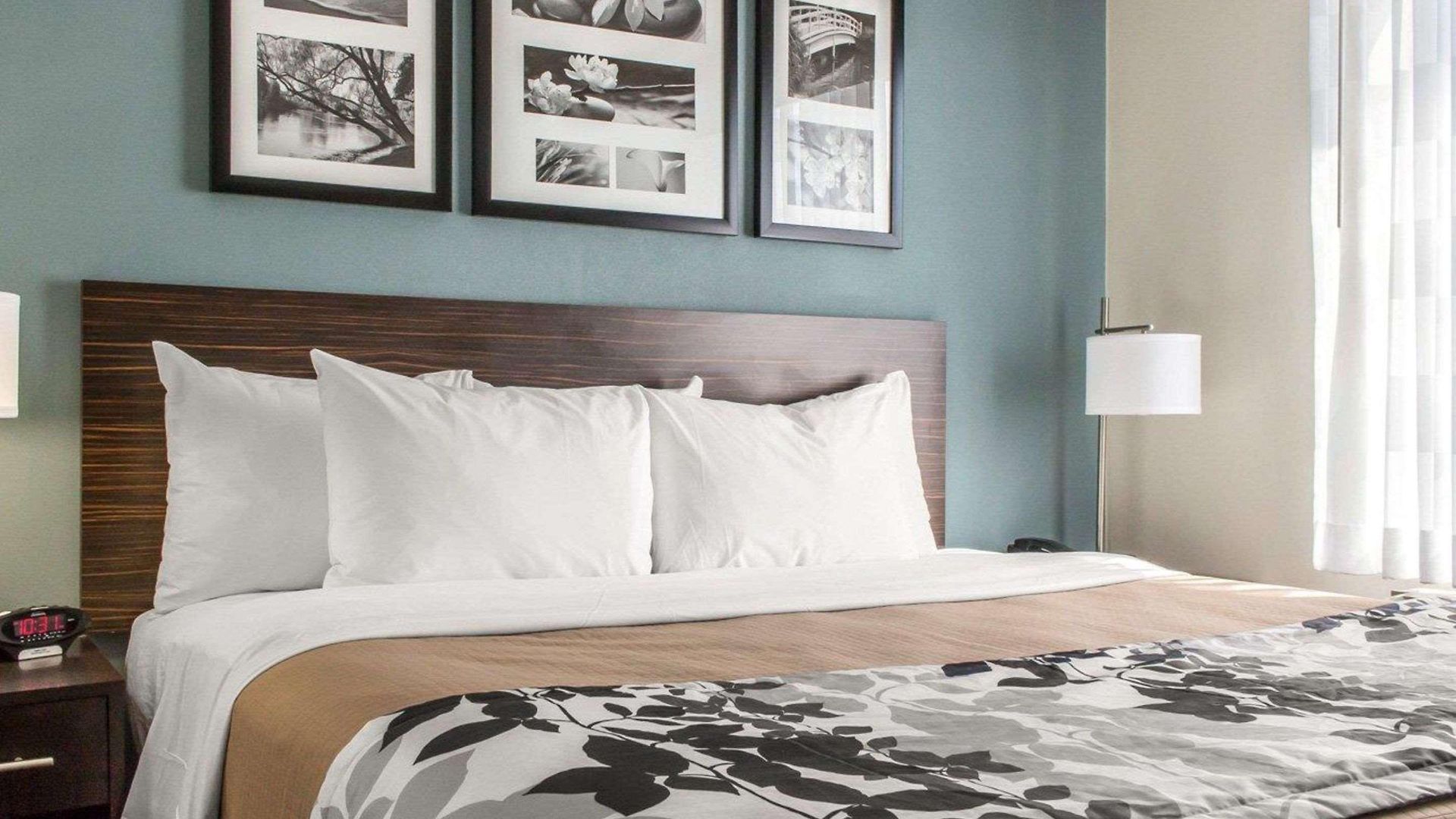 Sleep Brooklyn Coney Island Hotel