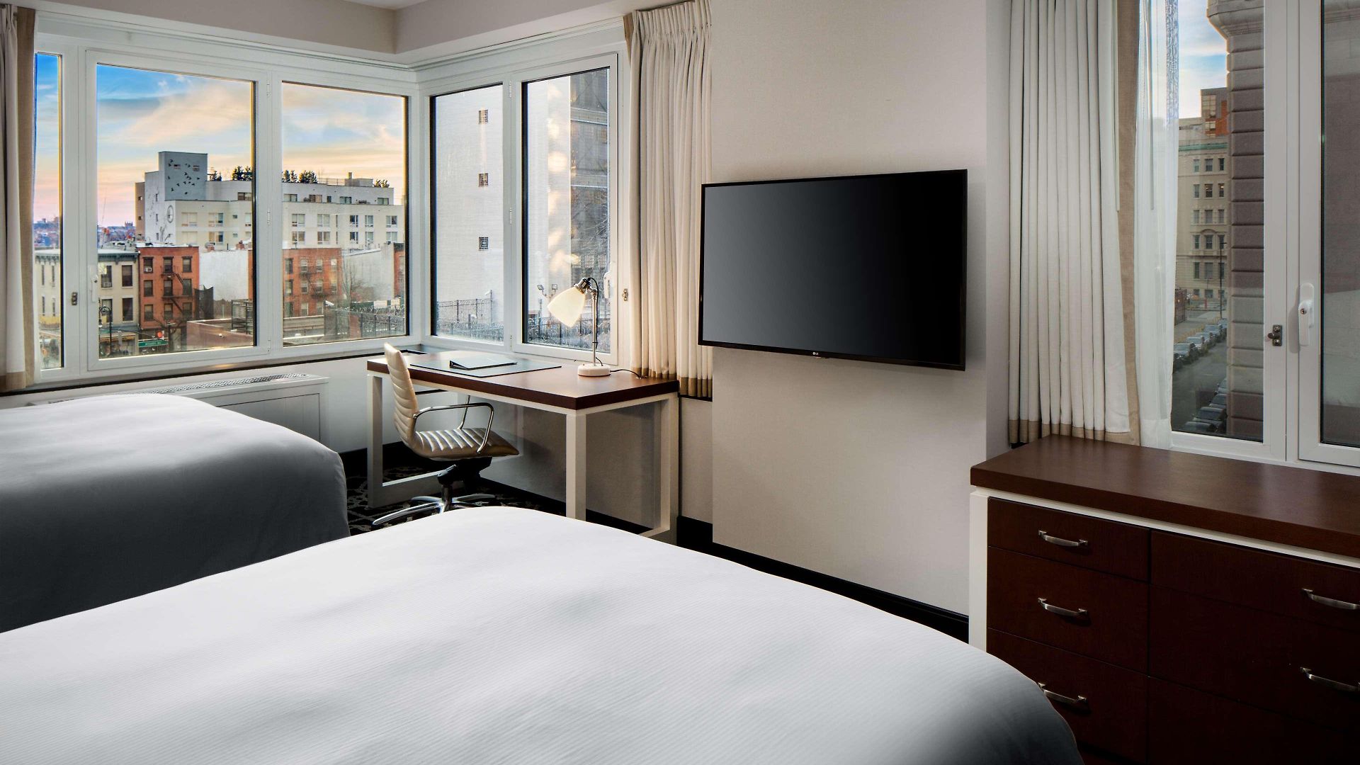 Hilton Brooklyn - Newly Renovated New York