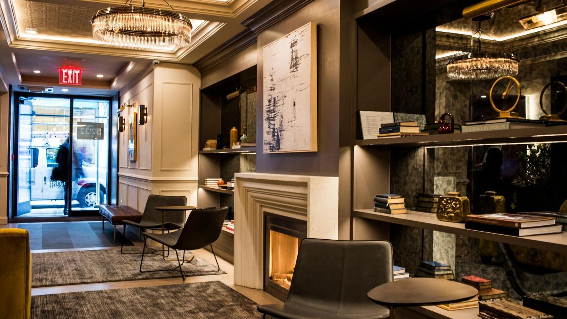 32 32 Hotel