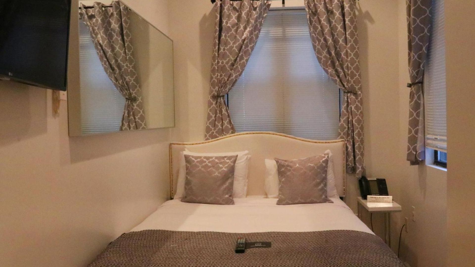 Chelsea (adults Only) Inn