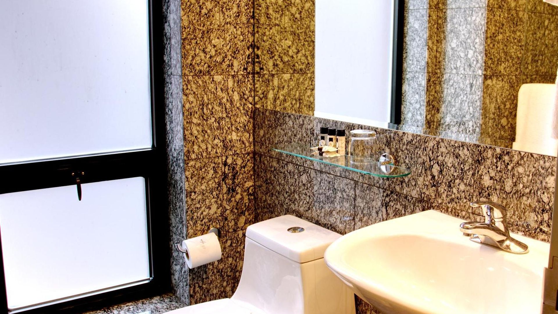 Hotel The Ridge 3*
