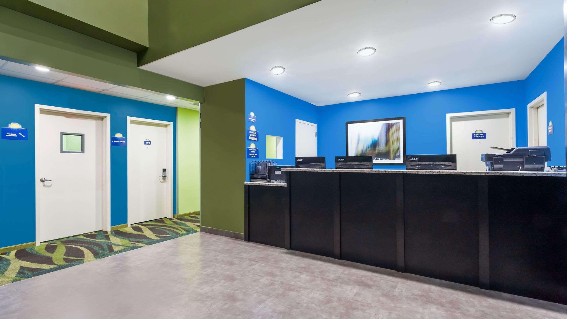 Days & By Wyndham Jamaica Jfk Airport New York