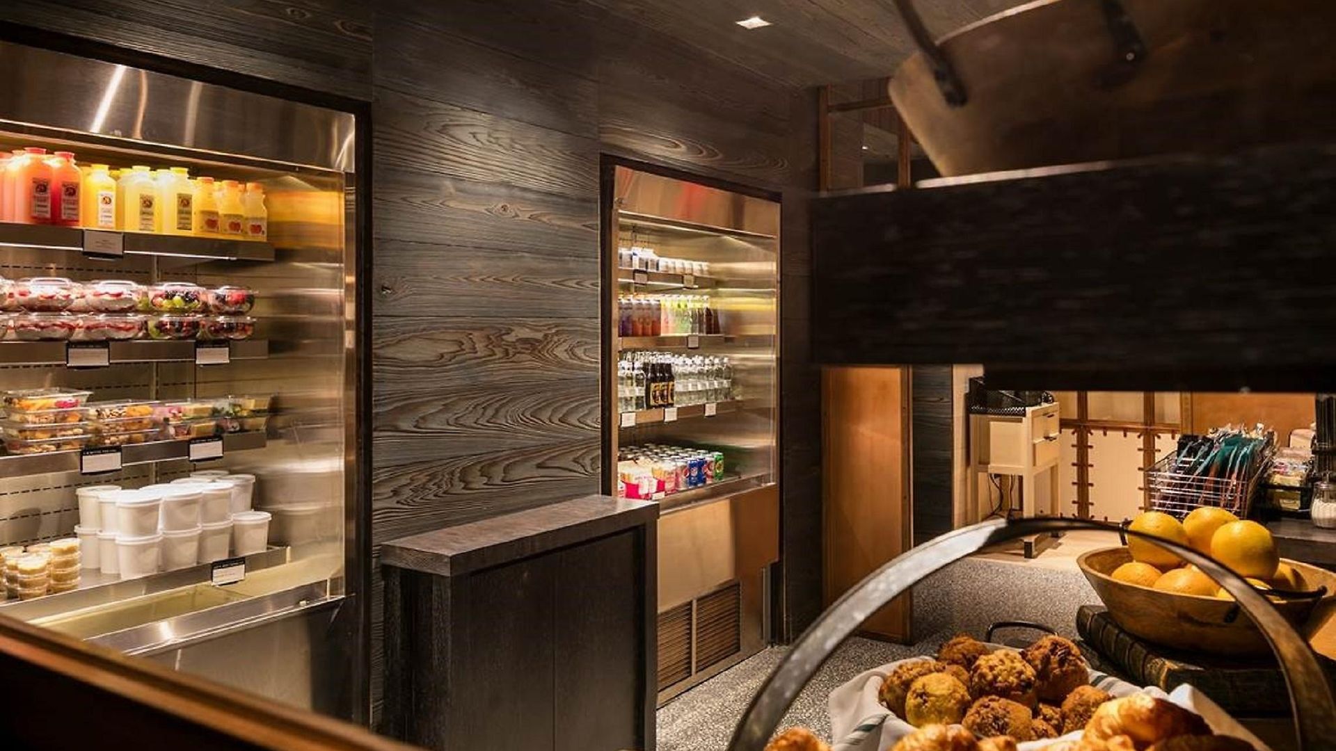 Moxy Nyc Times Square Hotel