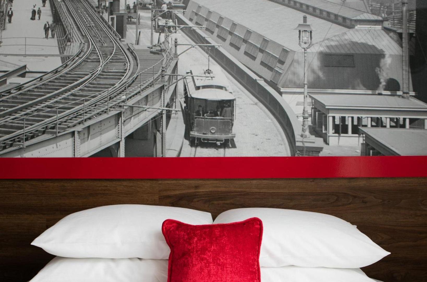 1080 Hotel
