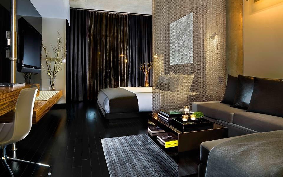 Sixty Les Hotel 4*