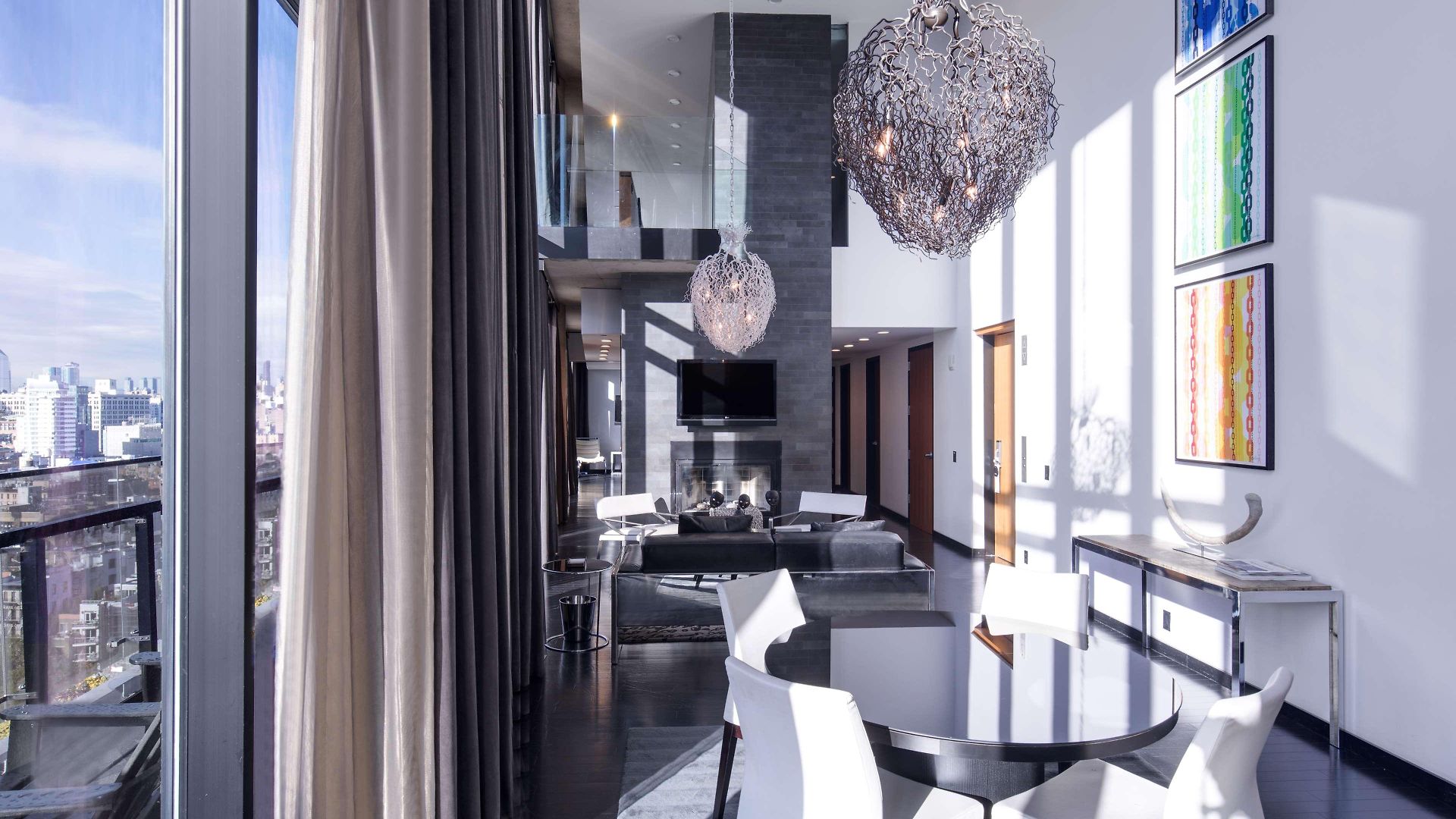 Sixty Les Hotel 4*