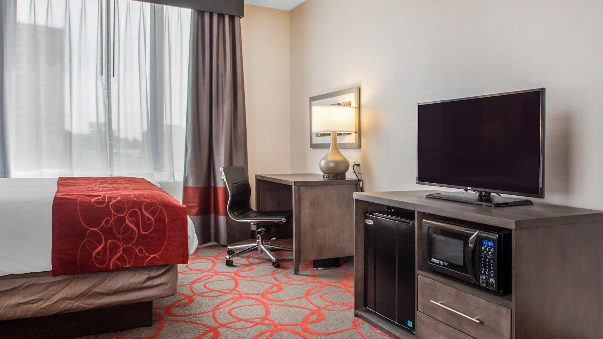 Comfort & Near Stadium 4*