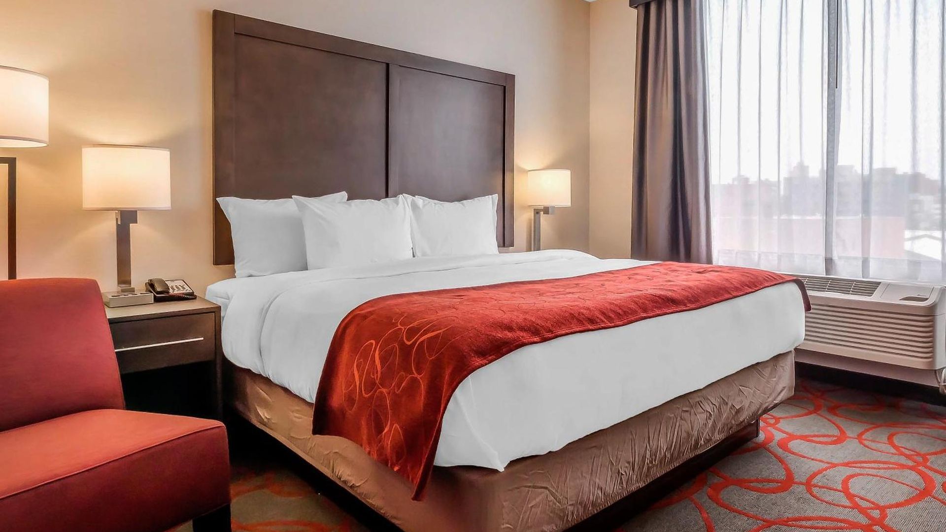 Hotel Comfort & Near Stadium 4*