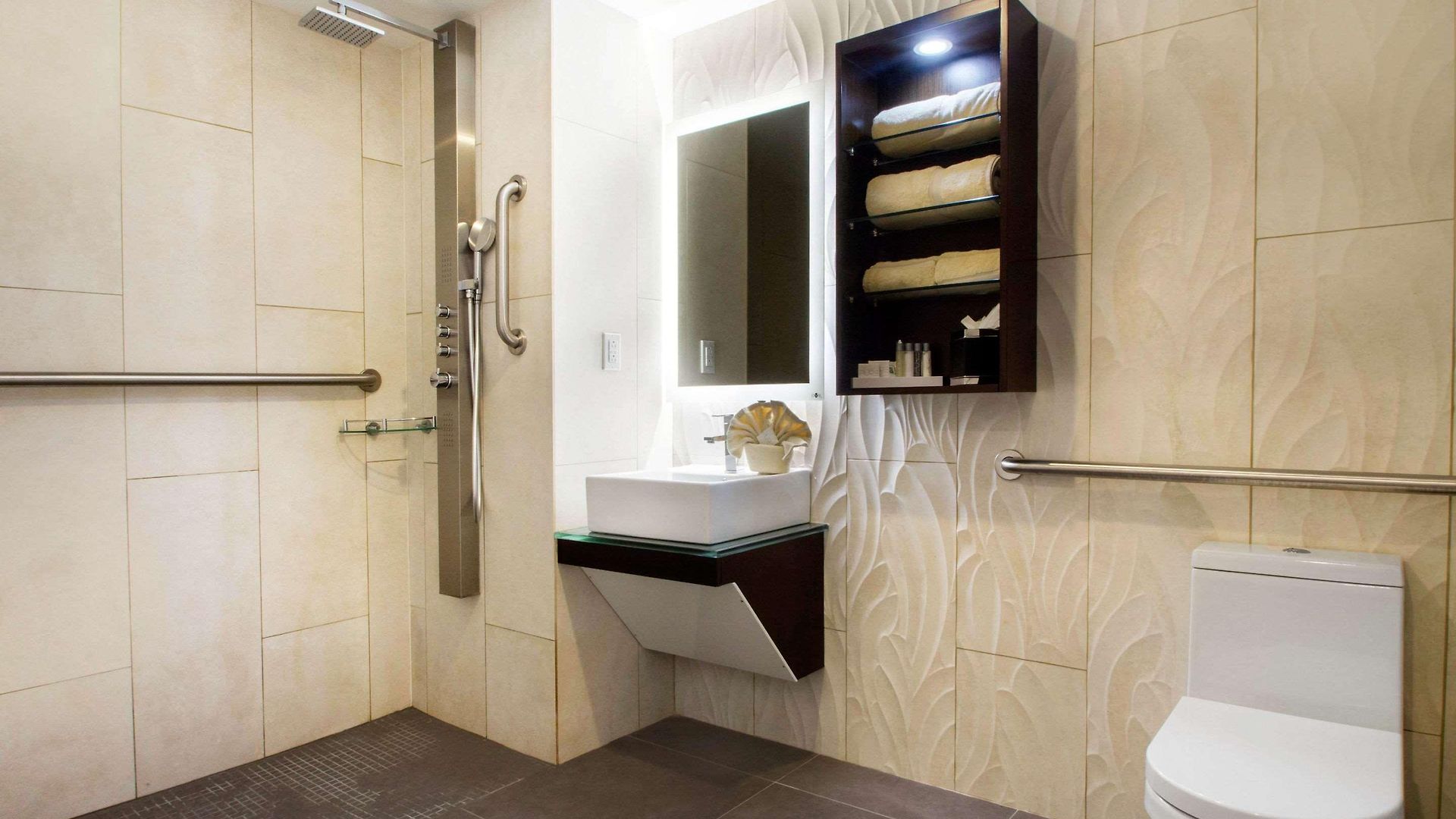 The Vue Hotel, Ascend Collection