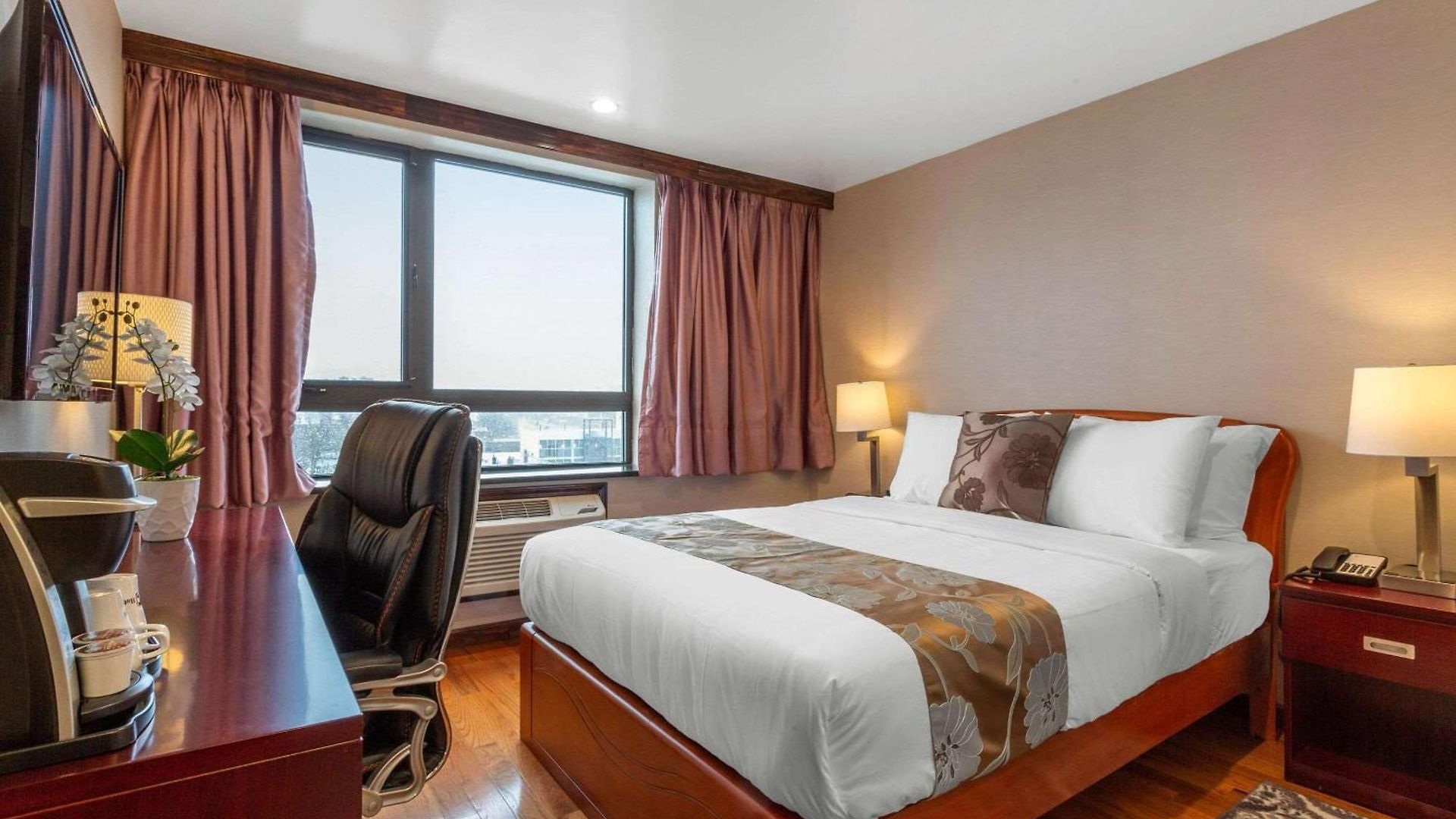 Hotel The L