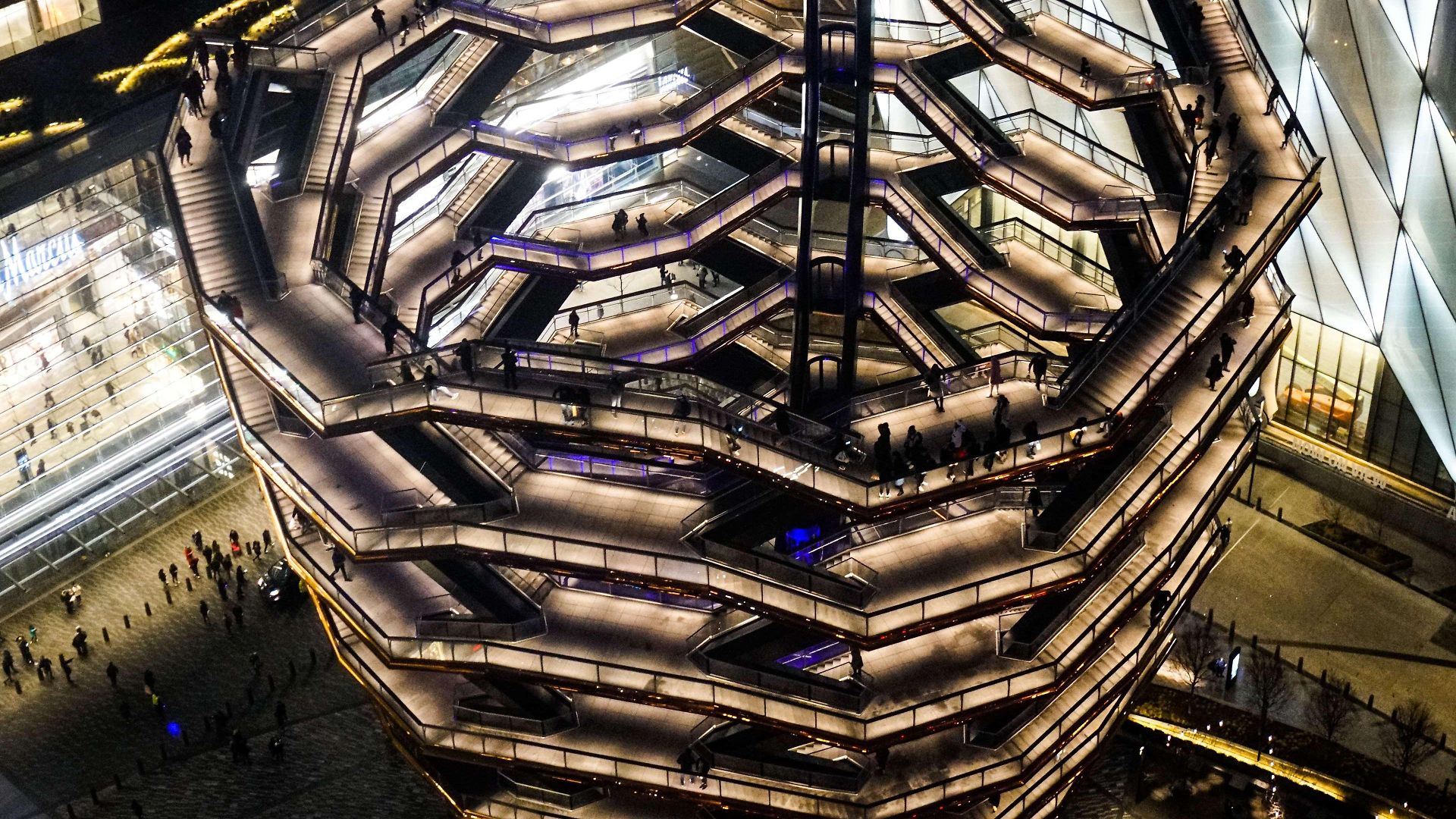 Hotel Equinox