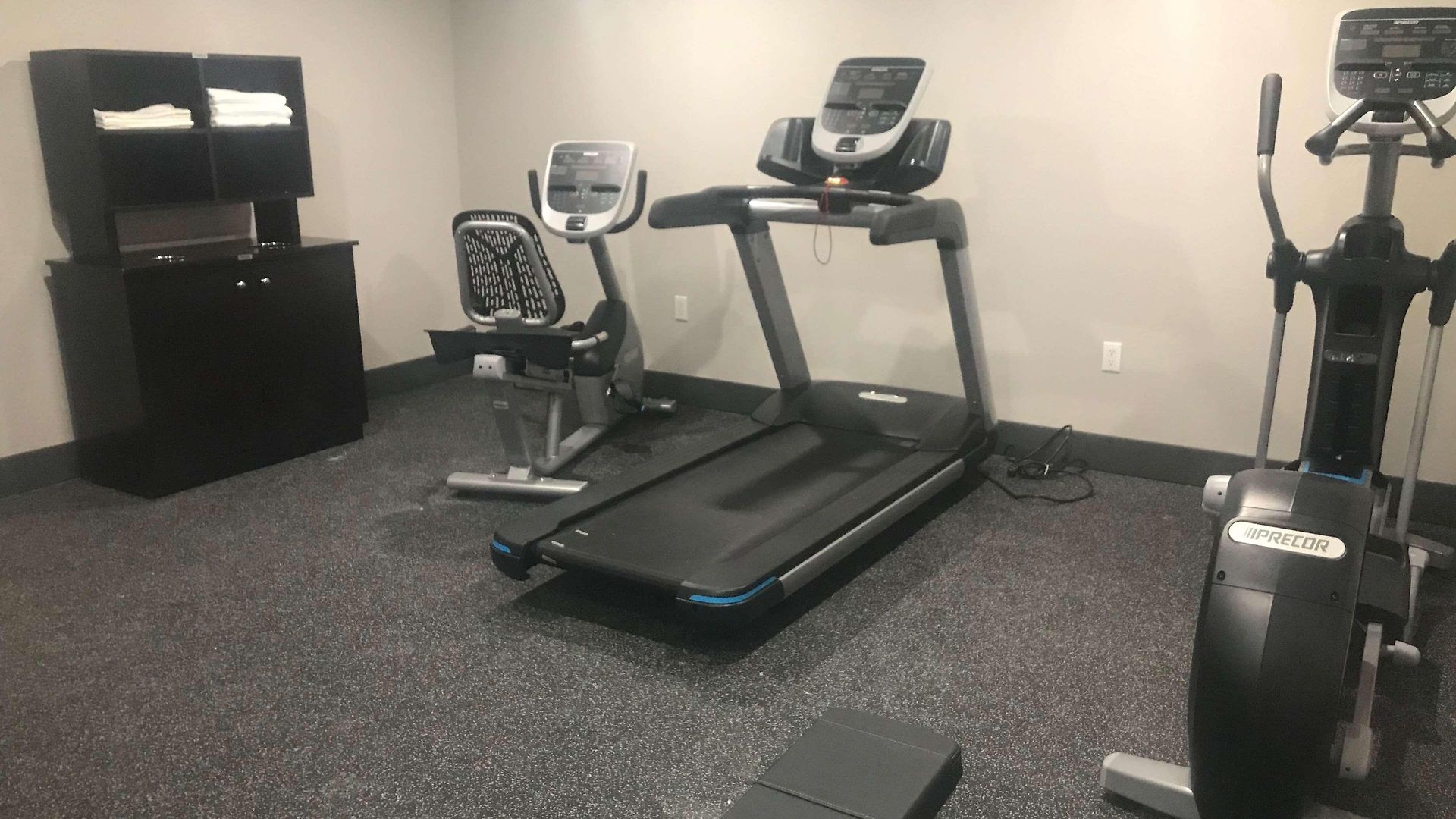 Hotel Wingate By Wyndham Jfk Airport, Far Rockaway Ny New York