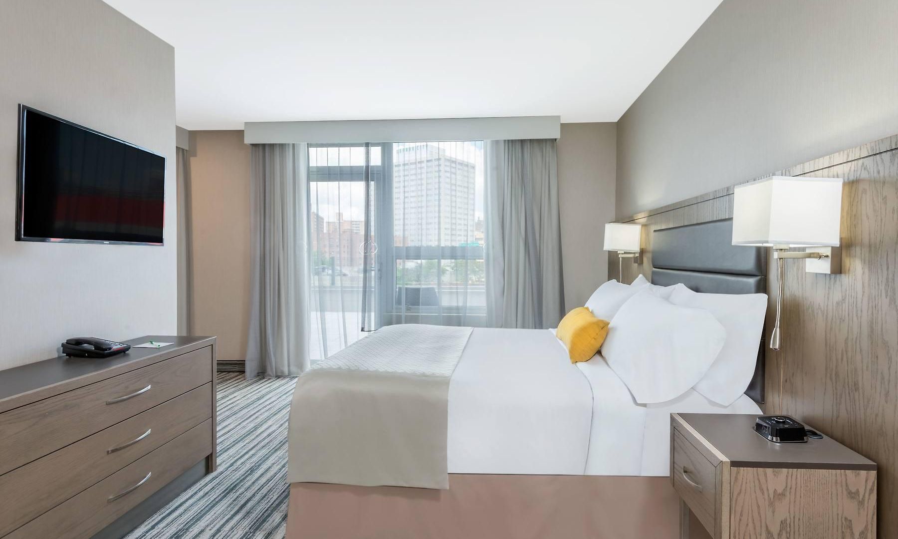 Hotel Wyndham Garden Laguardia South 3*