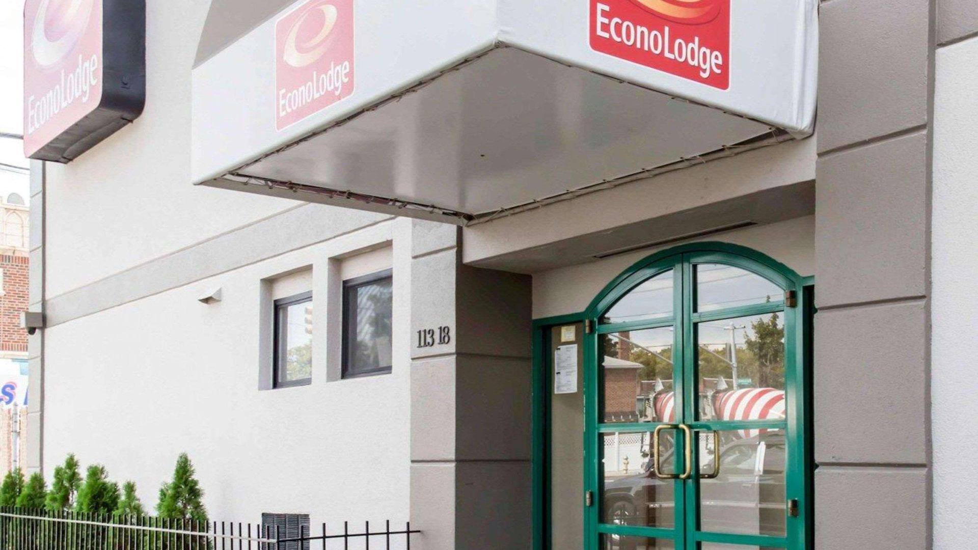 Hotel Econo South Ozone Park 2*